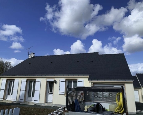Résultat de la couverture d'un toit à Prinquiau fait par TC Habitat